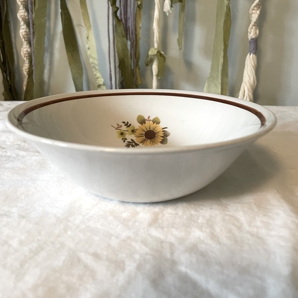 Vintage 1970s Floral Stoneware Bowls set of 3 - Picture 2 of 4